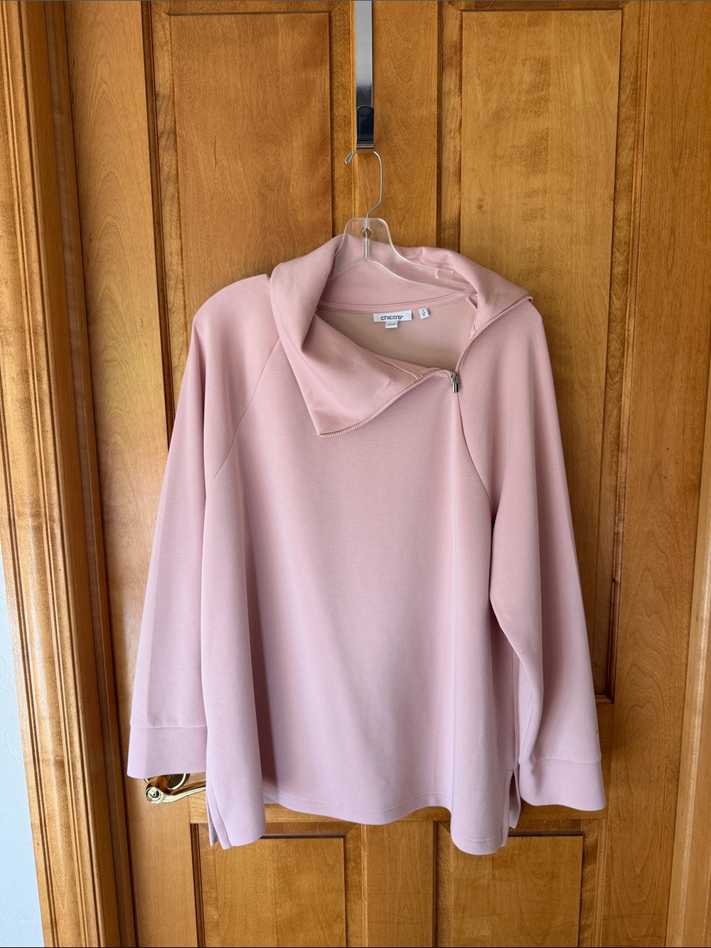 Chicos size 3/XL slight pilling and snag